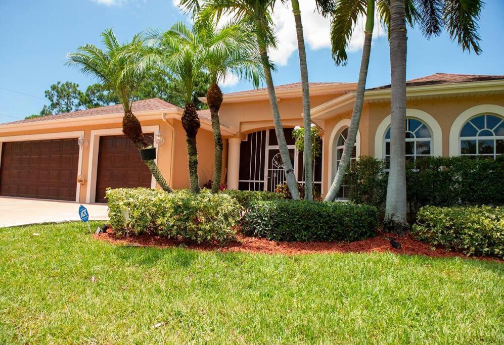 Charming Vacation Home In Port St Lucie. Port St. Lucie ภายนอก รูปภาพ