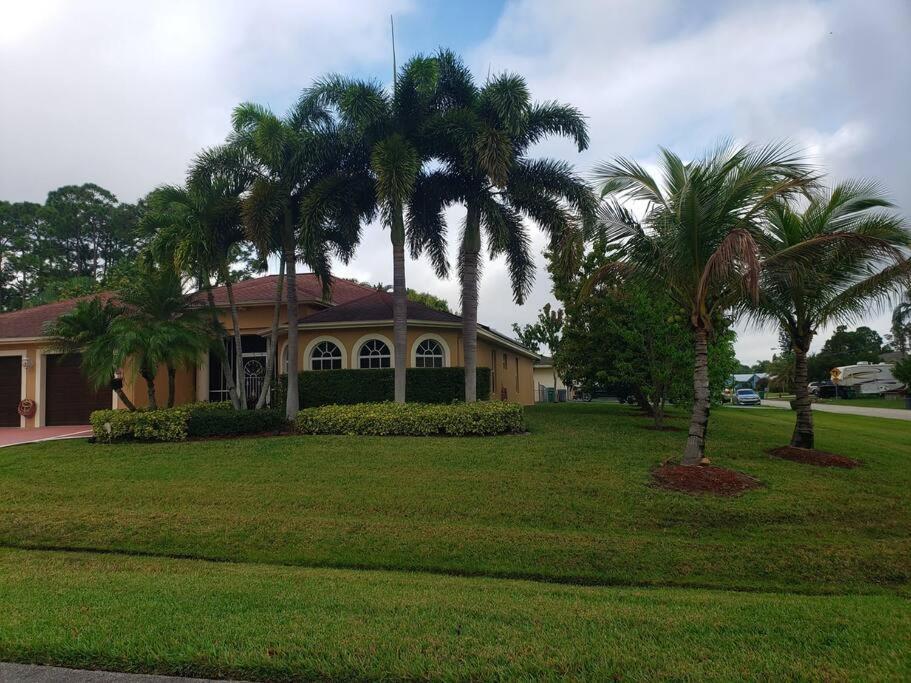 Charming Vacation Home In Port St Lucie. Port St. Lucie ภายนอก รูปภาพ