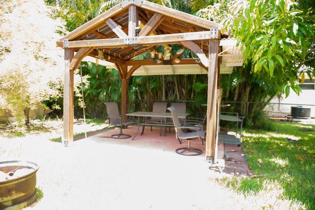 Charming Vacation Home In Port St Lucie. Port St. Lucie ภายนอก รูปภาพ