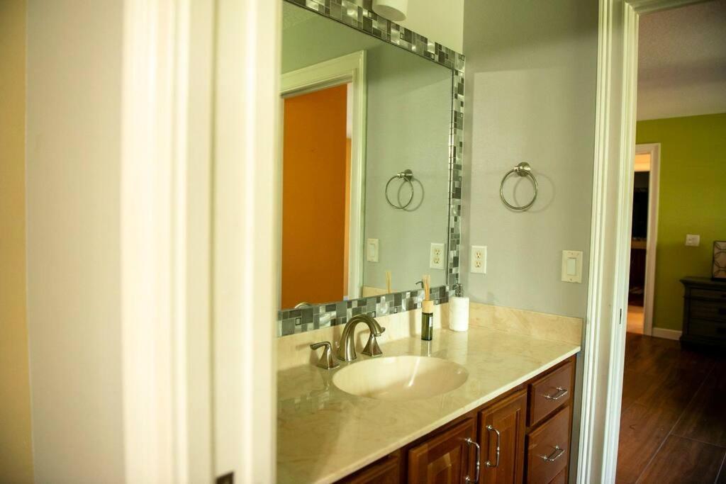 Charming Vacation Home In Port St Lucie. Port St. Lucie ภายนอก รูปภาพ